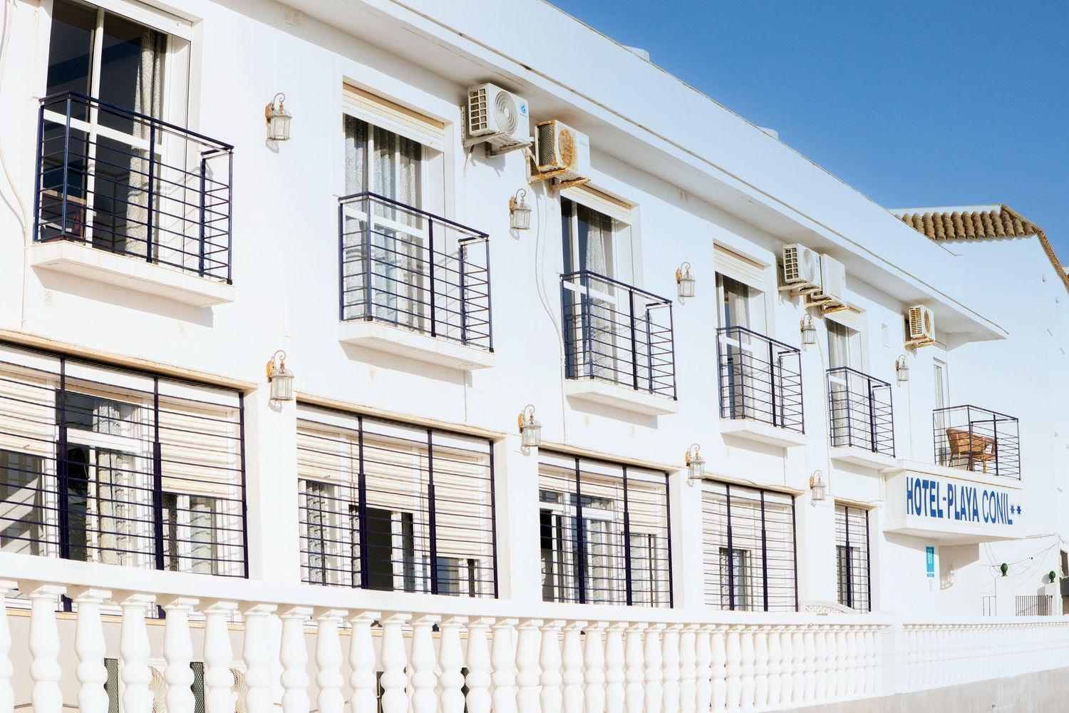 Hotel Playa Conil - Beachfront Studios & Suites Conil De La Frontera Buitenkant foto