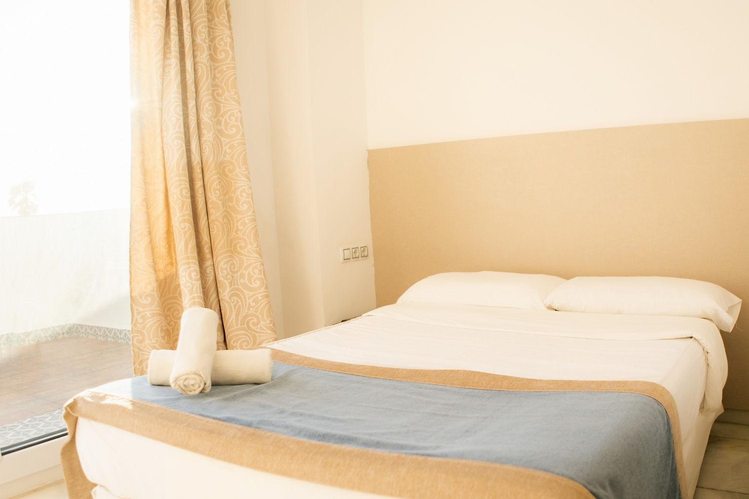 Hotel Playa Conil - Beachfront Studios & Suites Conil De La Frontera Buitenkant foto