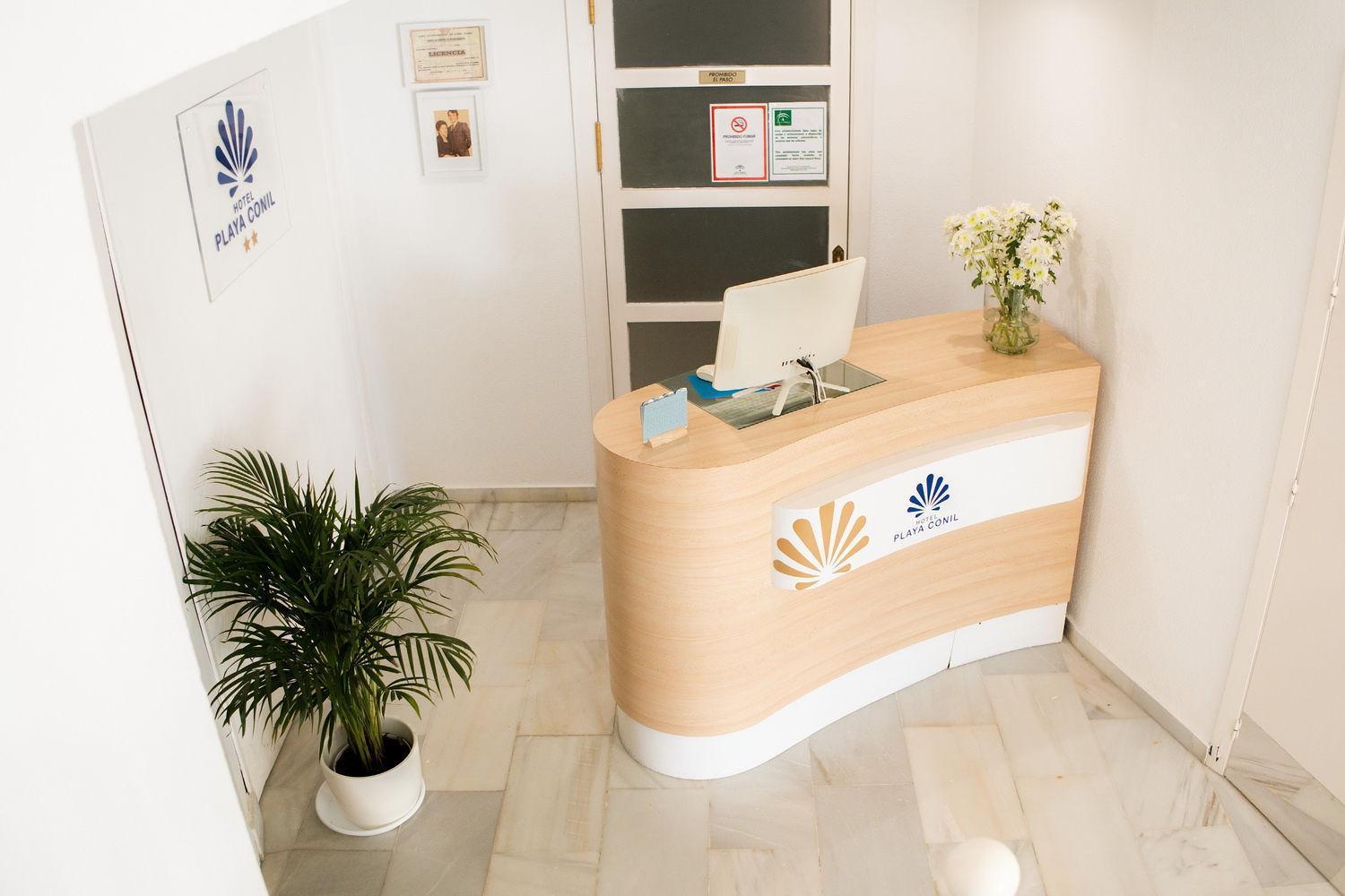 Hotel Playa Conil - Beachfront Studios & Suites Conil De La Frontera Buitenkant foto